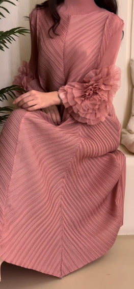 Robe Plissée Élégante