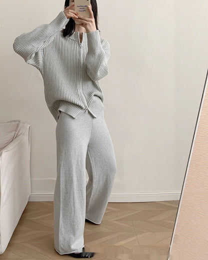 Ensemble Tricot Rayé & Pantalon